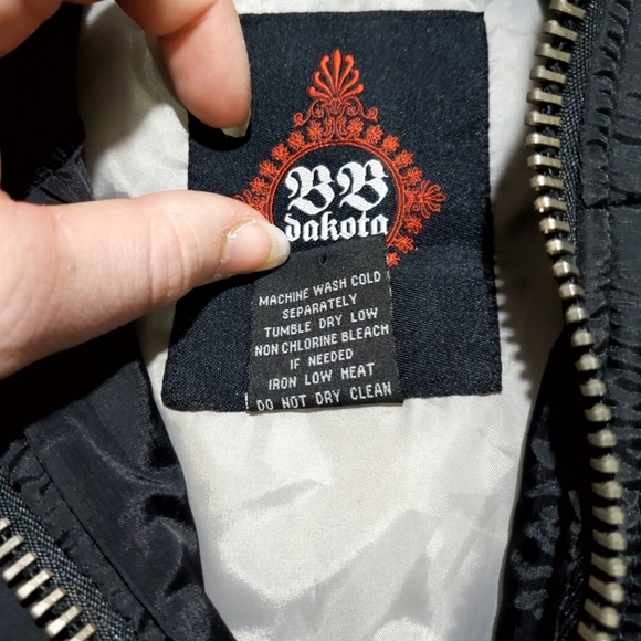 Sleeveless Black Puffer Vest BB Dakota Vintage Hot Topic Size L NWOT Nev… - Picture 5 of 12